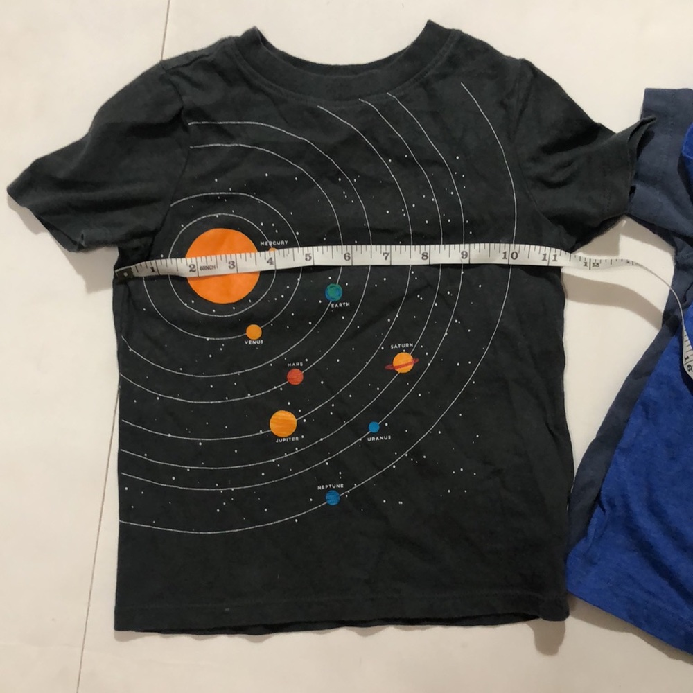 Old Navy Graphic Tees, 3T Boys - Picture 3 of 8